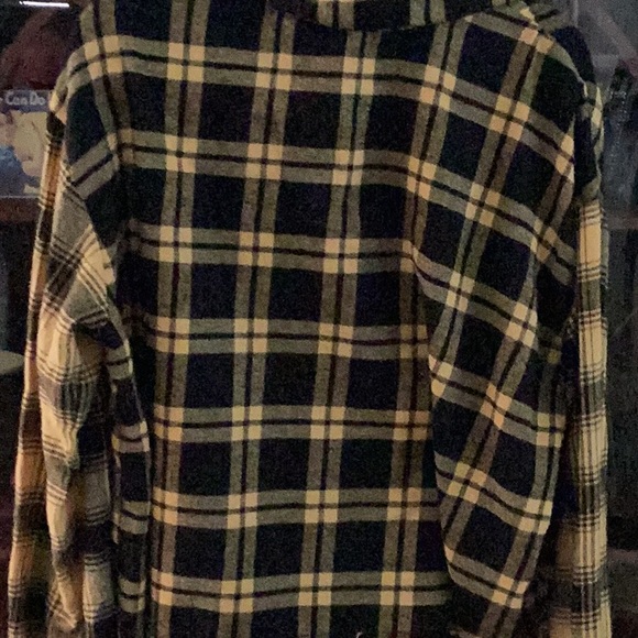 Plaid Button Down flannel Shirt - Black and Yellow a9 - Picture 5 of 5